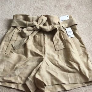 High waisted new linen shorts.